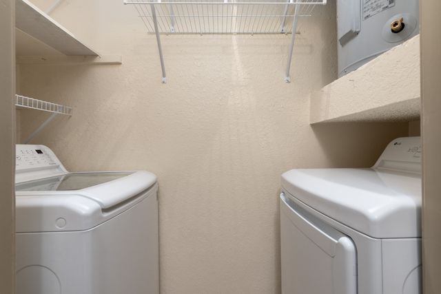 2501 W Zia 4-201, Santa Fe, NM 87505