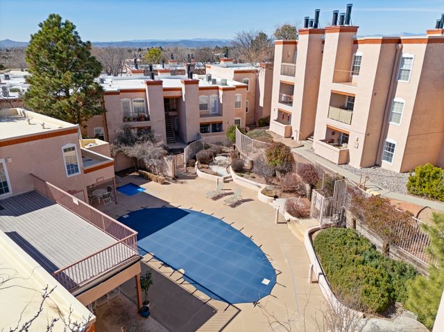 2501 W Zia 4-201, Santa Fe, NM 87505