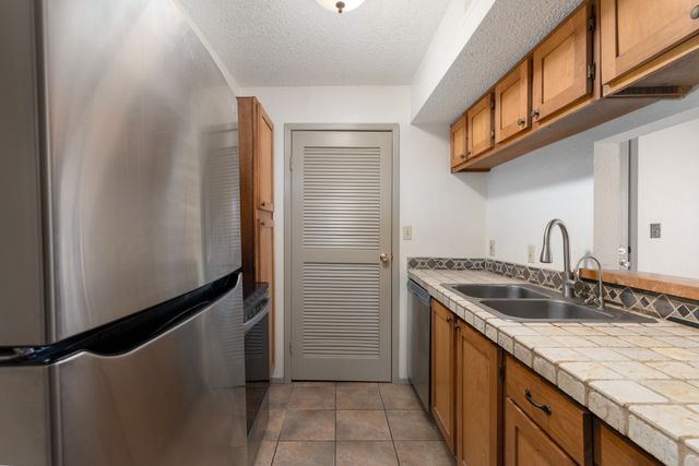 2501 W Zia 4-201, Santa Fe, NM 87505