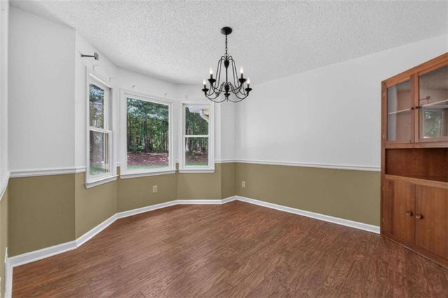 275 Pine Tree Lane, Mcdonough, GA 30252