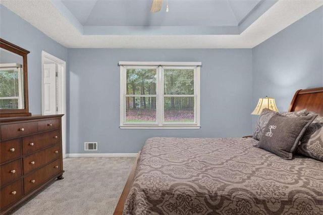 275 Pine Tree Lane, Mcdonough, GA 30252