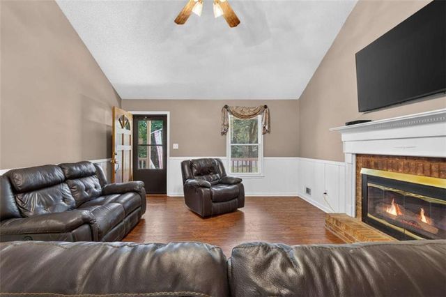 275 Pine Tree Lane, Mcdonough, GA 30252