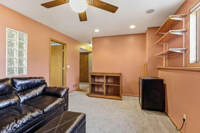 3418 Adair Avenue N, Crystal, MN 55422