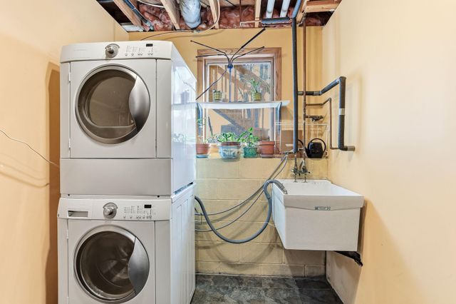 3418 Adair Avenue N, Crystal, MN 55422