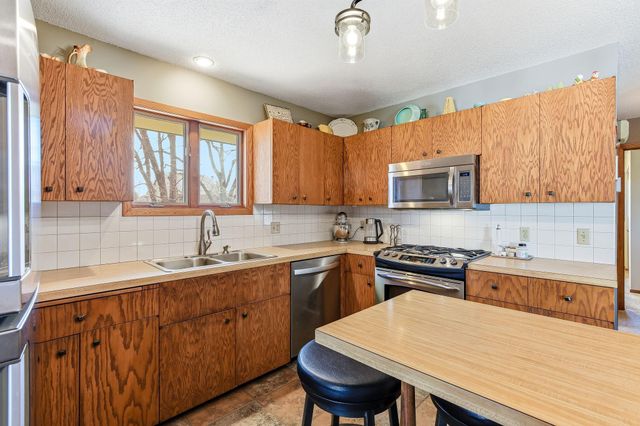 3418 Adair Avenue N, Crystal, MN 55422