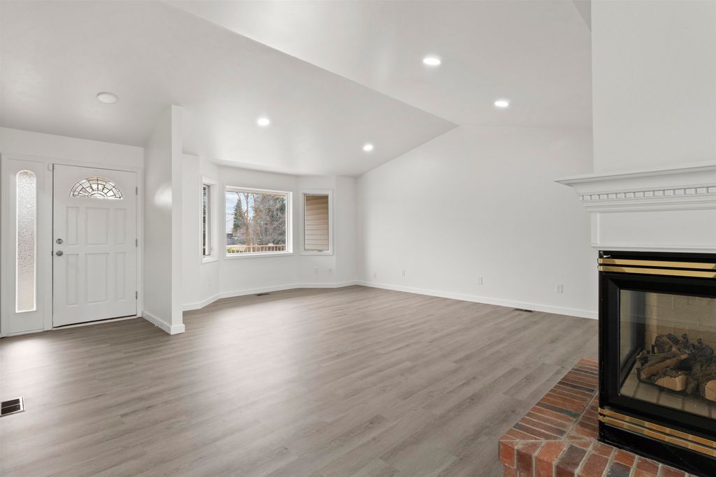 5704 W GARDEN SPRINGS Rd, Spokane, WA 99224 photo 12