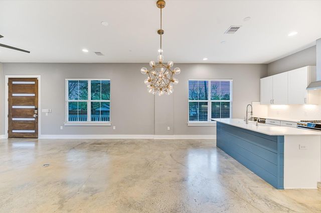 1811 Cedar Ave, Austin, TX 78702