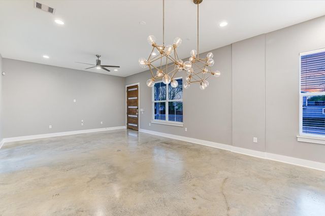 1811 Cedar Ave, Austin, TX 78702