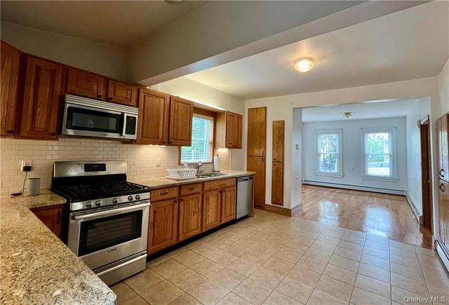 6 Cottage Street #2, Warwick, NY 10990