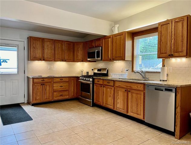 6 Cottage Street #2, Warwick, NY 10990