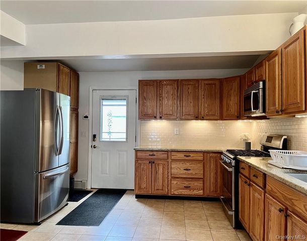 6 Cottage Street #2, Warwick, NY 10990