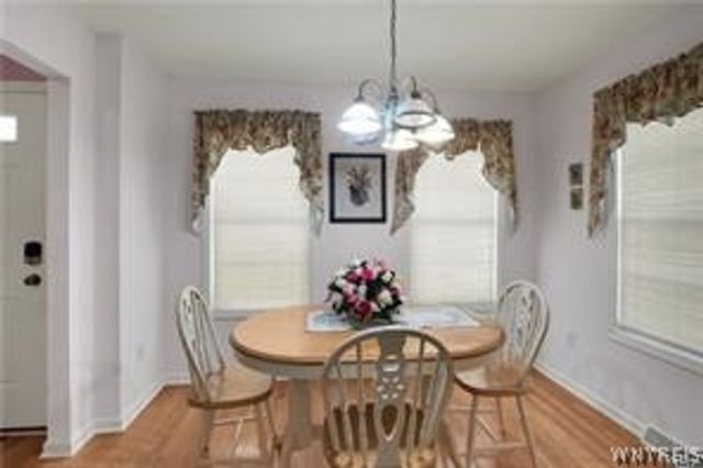 6 Glenfield Drive, West Seneca, NY 14224