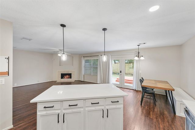 17502 S Summit Canyon Drive, Houston, TX 77095