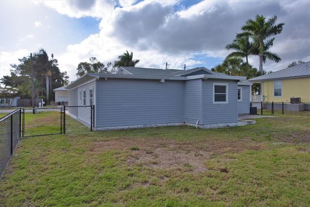 426 HARVEY STREET, Punta Gorda, FL 33950