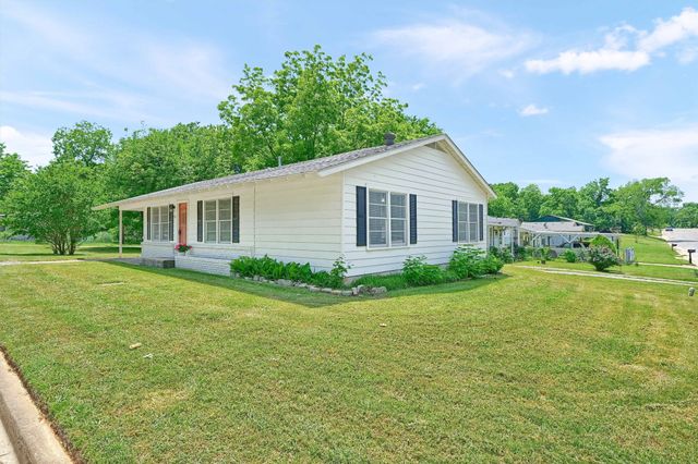 501 S Eddy Avenue, Denison, TX 75020