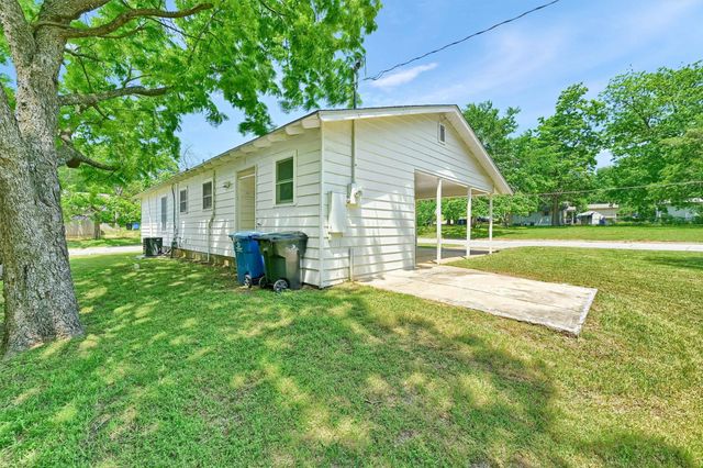 501 S Eddy Avenue, Denison, TX 75020