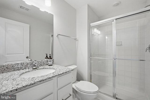 12561 TODD LN, Fairfax, VA 22033
