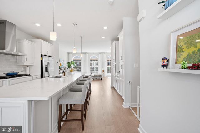 12561 TODD LN, Fairfax, VA 22033