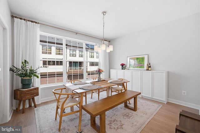 12561 TODD LN, Fairfax, VA 22033