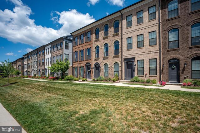 12561 TODD LN, Fairfax, VA 22033