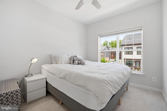 12561 TODD LN, Fairfax, VA 22033