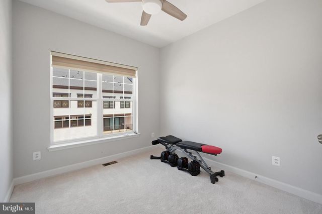 12561 TODD LN, Fairfax, VA 22033