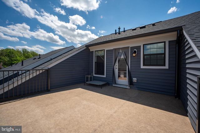 12561 TODD LN, Fairfax, VA 22033