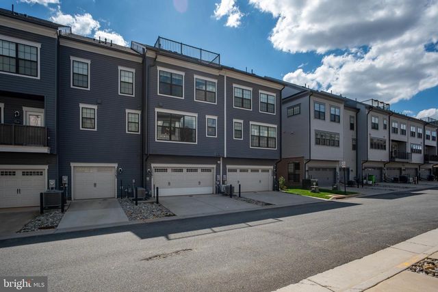 12561 TODD LN, Fairfax, VA 22033
