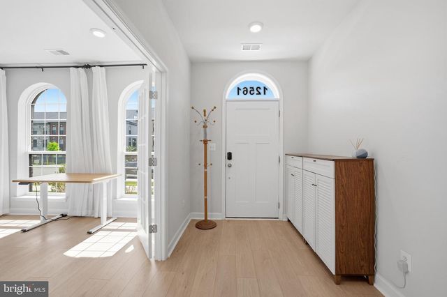 12561 TODD LN, Fairfax, VA 22033