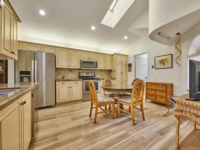 6093 Bay Isles Drive, Boynton Beach, FL 33437