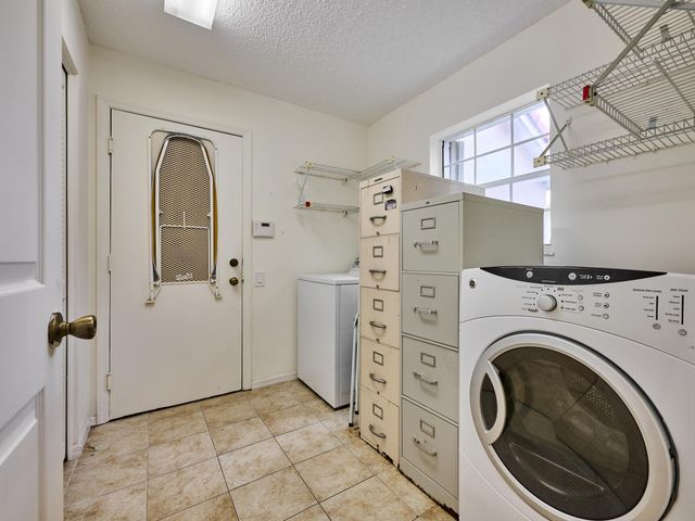 6093 Bay Isles Drive, Boynton Beach, FL 33437