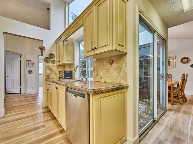 6093 Bay Isles Drive, Boynton Beach, FL 33437