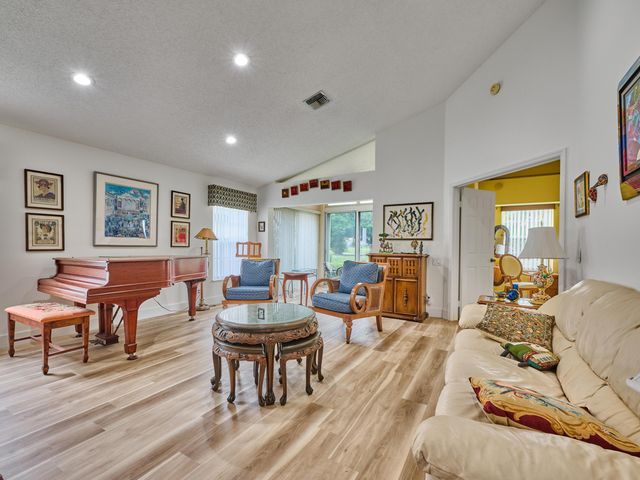 6093 Bay Isles Drive, Boynton Beach, FL 33437