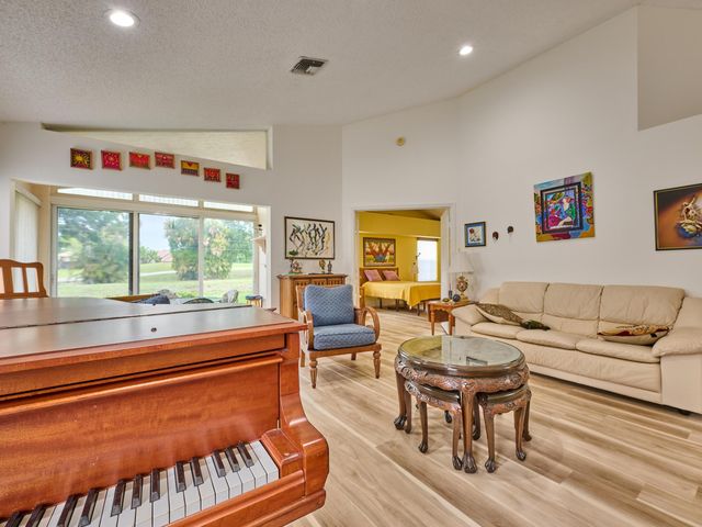 6093 Bay Isles Drive, Boynton Beach, FL 33437