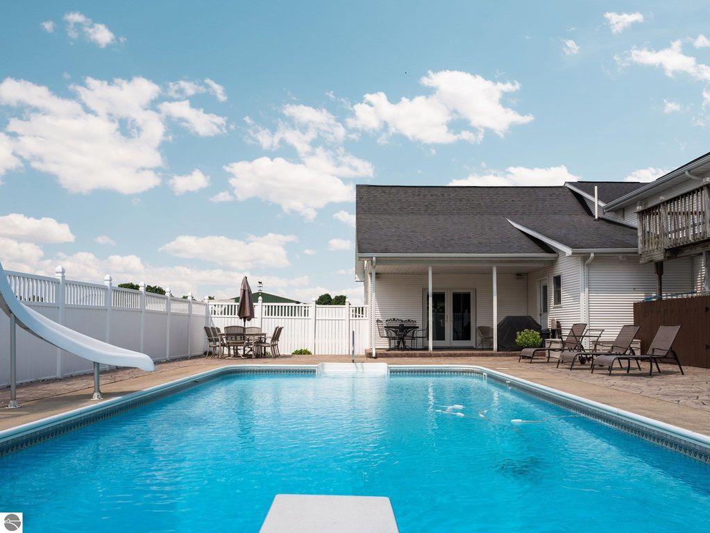 Image 56 of property listing at 8382 SW Hudson Road, Fife Lake, MI 49633