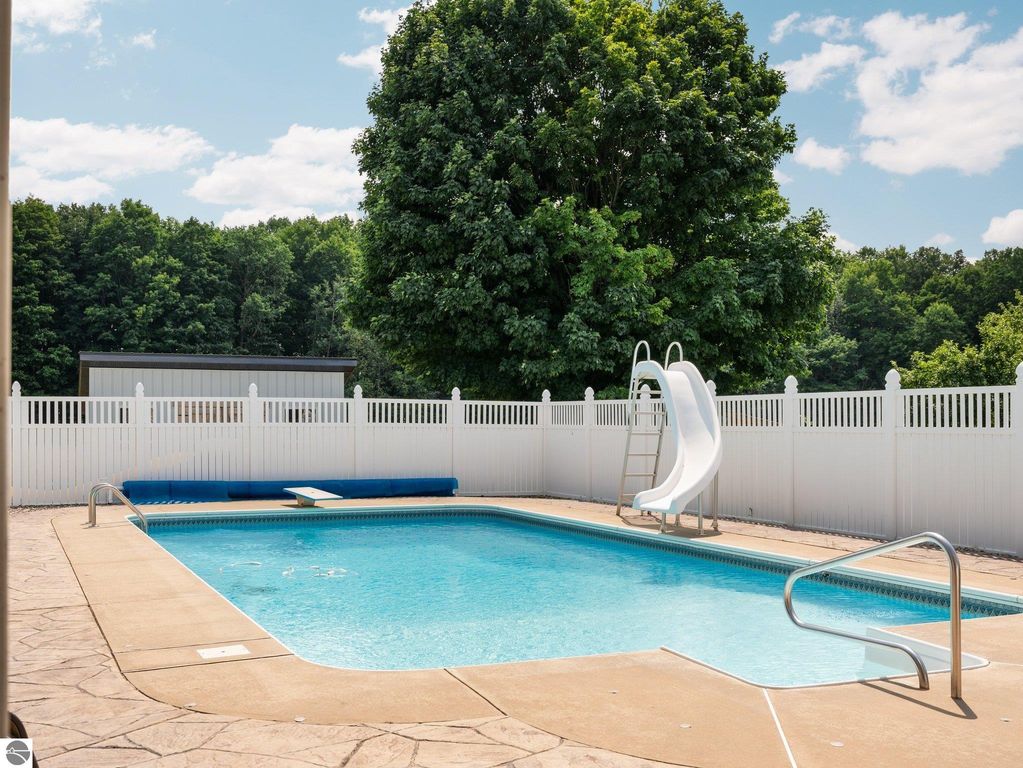 Image 58 of property listing at 8382 SW Hudson Road, Fife Lake, MI 49633