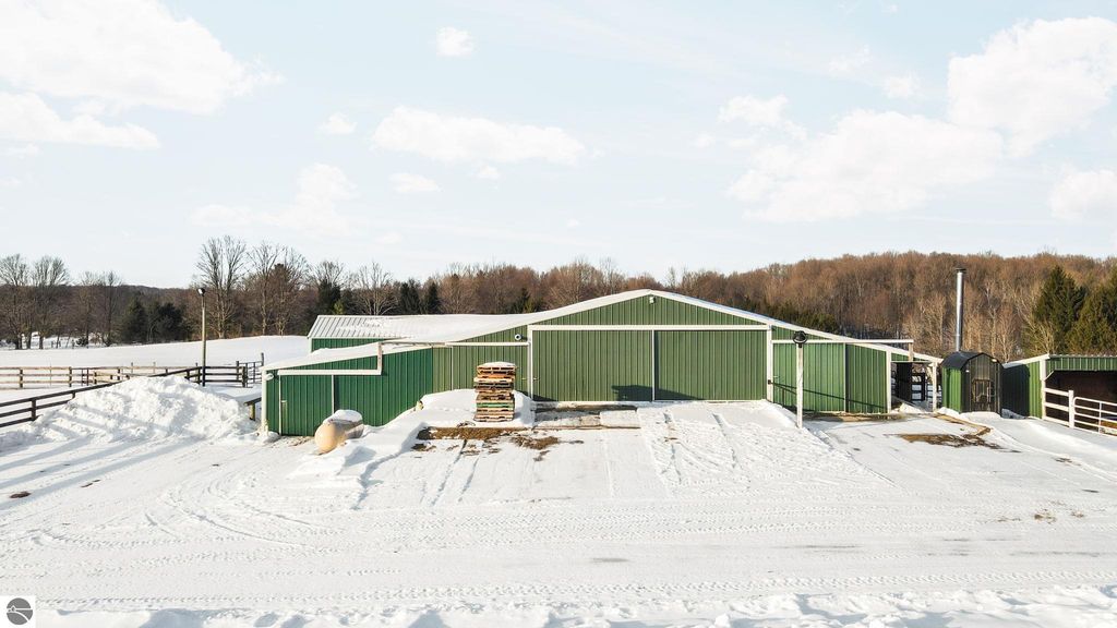 Image 69 of property listing at 8382 SW Hudson Road, Fife Lake, MI 49633