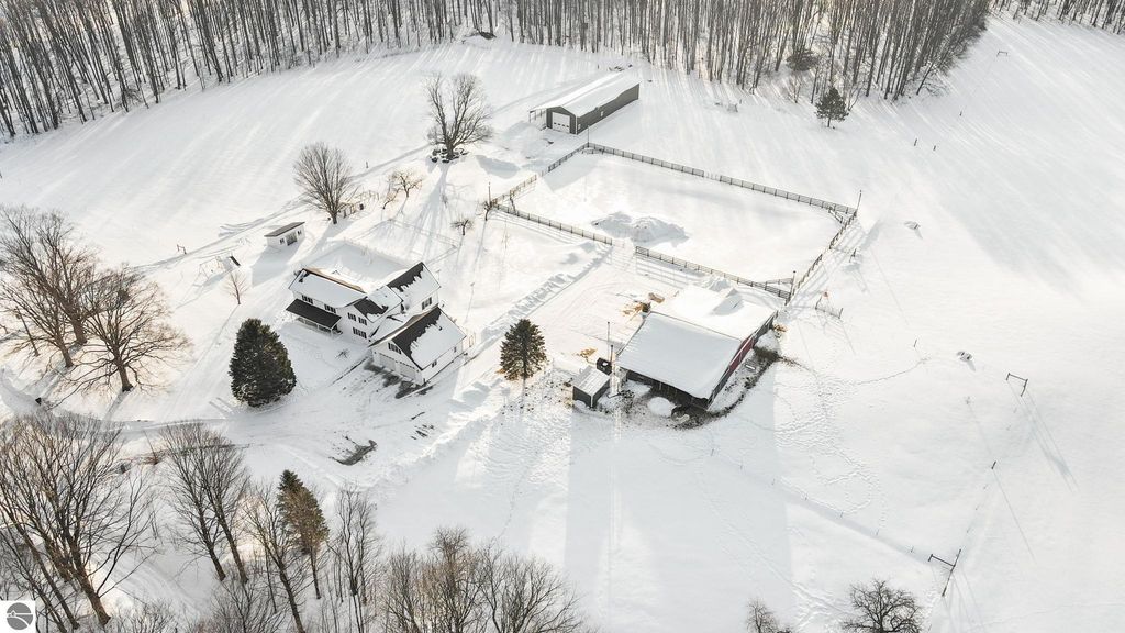 Image 70 of property listing at 8382 SW Hudson Road, Fife Lake, MI 49633