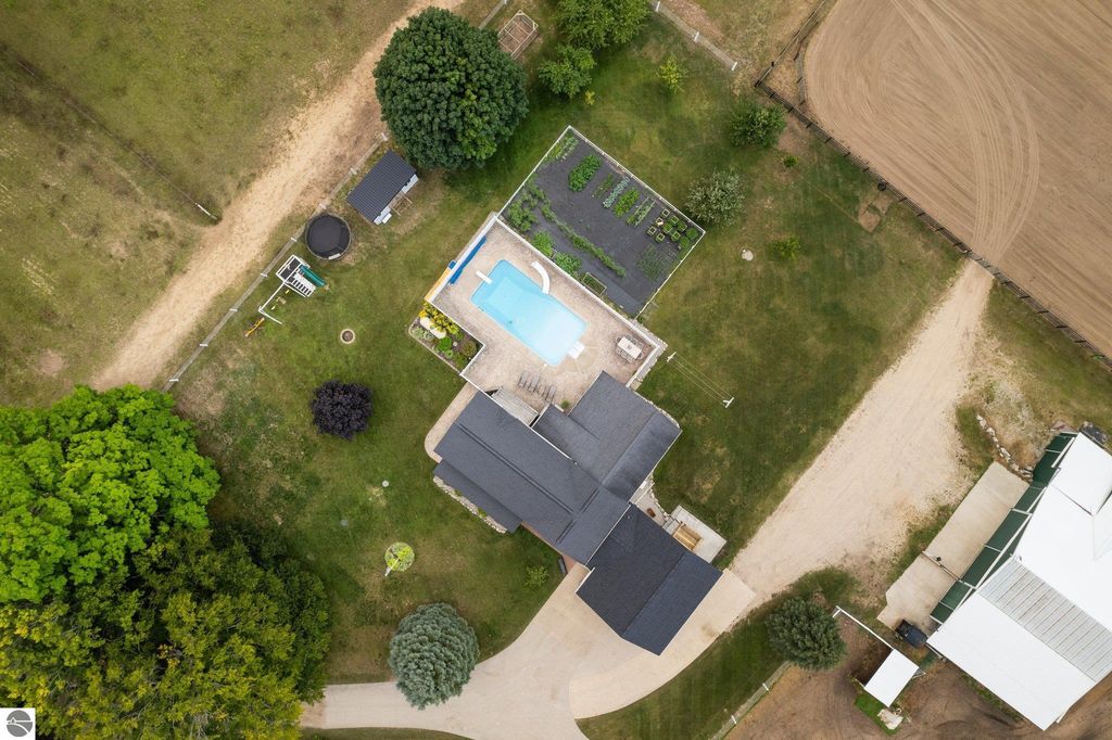 Image 86 of property listing at 8382 SW Hudson Road, Fife Lake, MI 49633