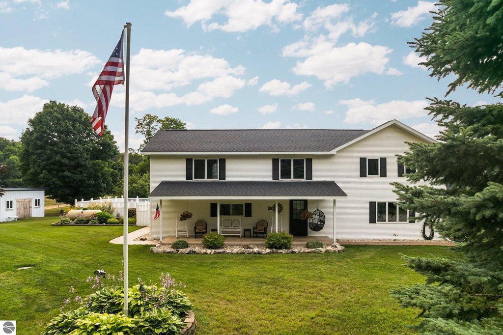 Image 89 of property listing at 8382 SW Hudson Road, Fife Lake, MI 49633