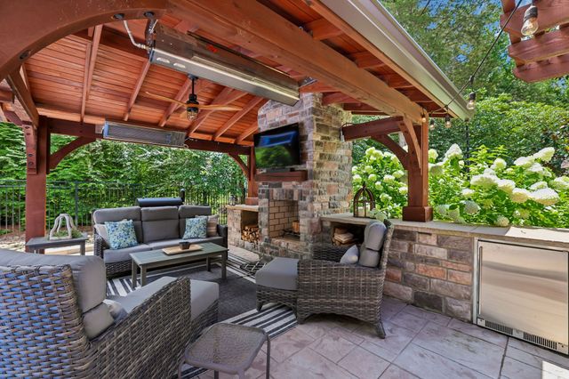 1225 Old Spring Trl, Arrington, TN 37014