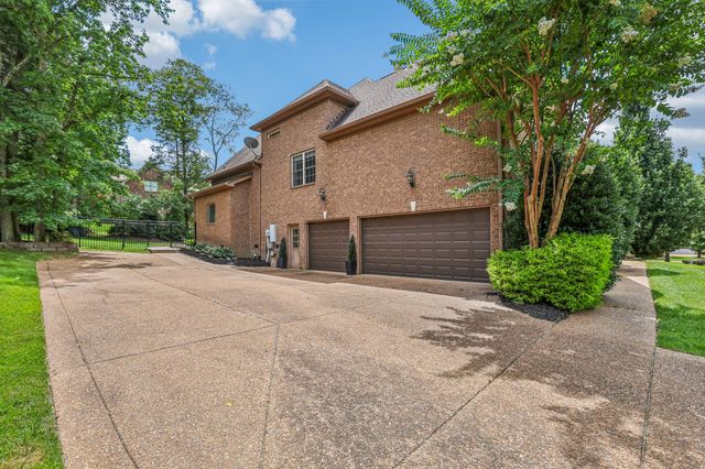 1225 Old Spring Trl, Arrington, TN 37014