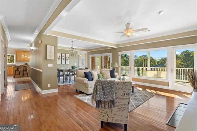 55 Rocky Circle NE, White, GA 30184