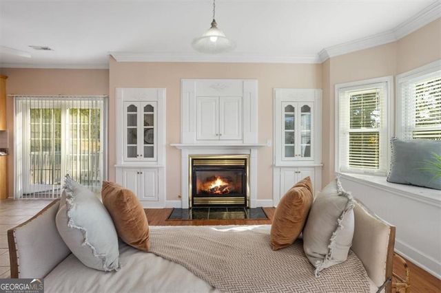 55 Rocky Circle NE, White, GA 30184