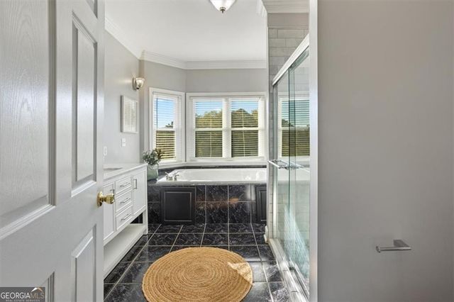 55 Rocky Circle NE, White, GA 30184