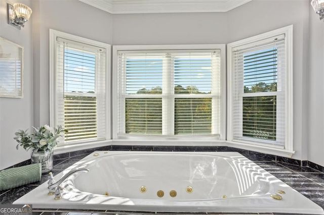 55 Rocky Circle NE, White, GA 30184