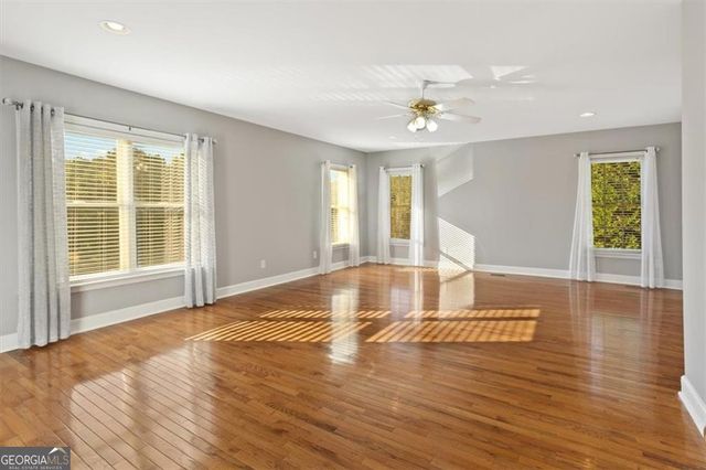 55 Rocky Circle NE, White, GA 30184