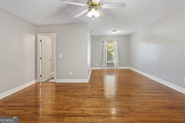 55 Rocky Circle NE, White, GA 30184