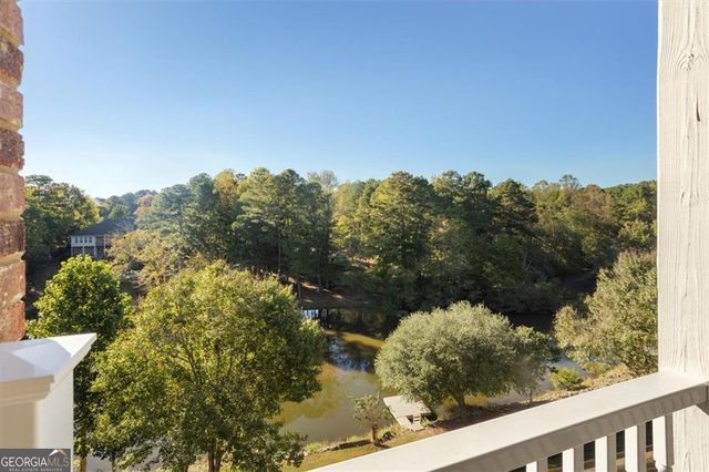 55 Rocky Circle NE, White, GA 30184