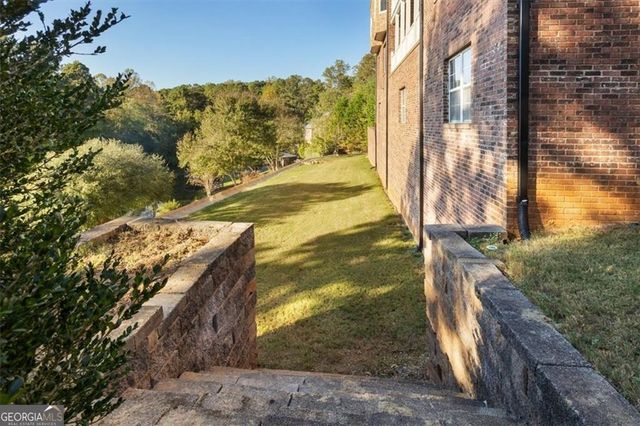 55 Rocky Circle NE, White, GA 30184